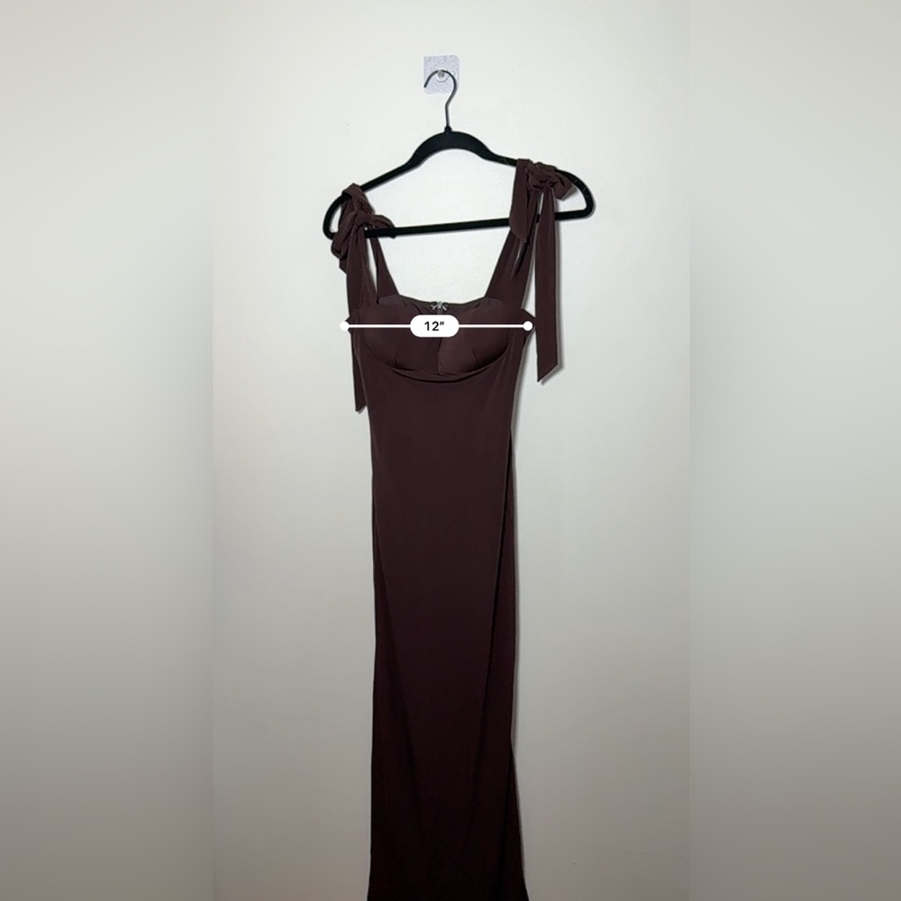Selfie Leslie Brown Rose Garden Tied Shoulder Maxi Dress - Picture 6 of 7